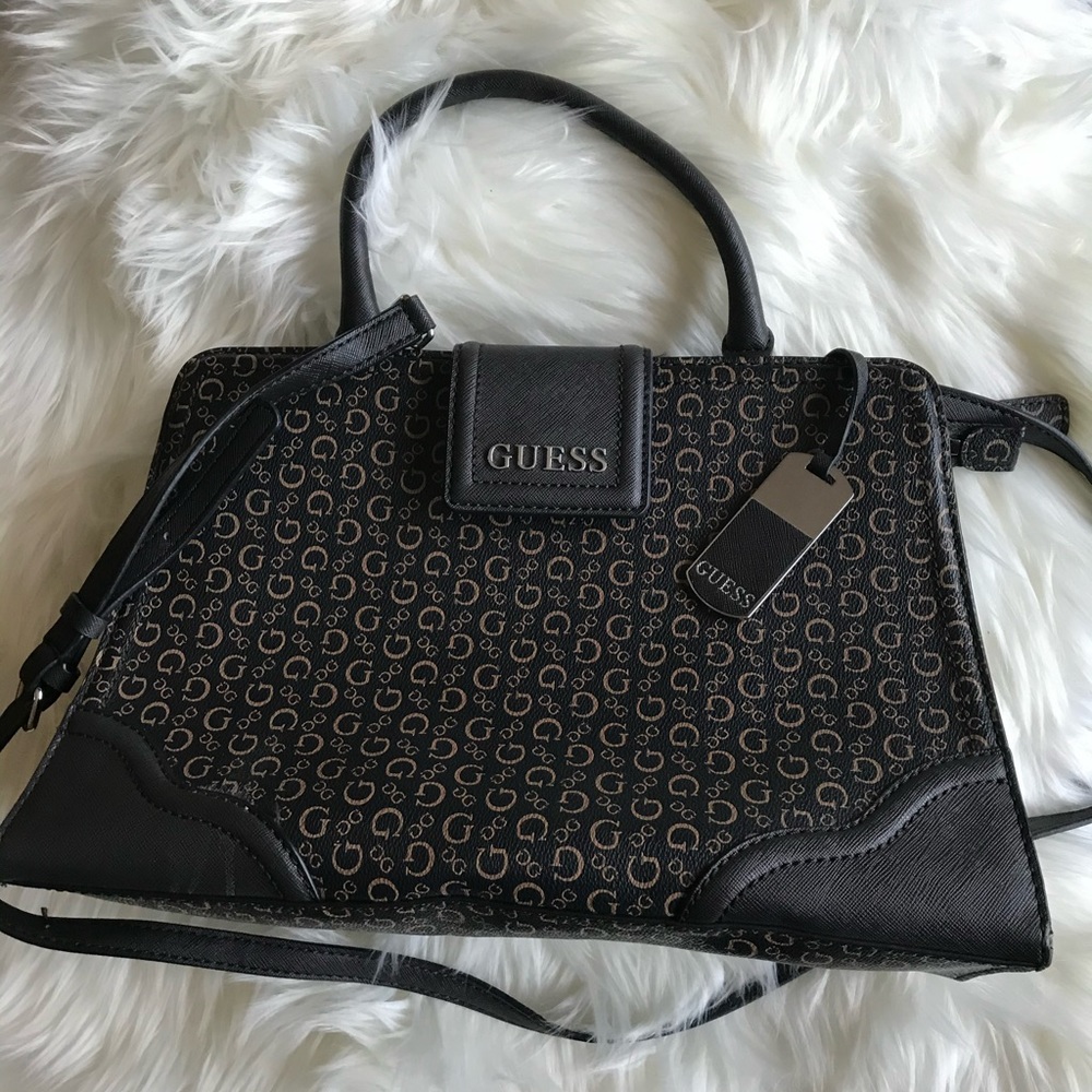 GUESS SATCHEL - Picture 7 of 12
